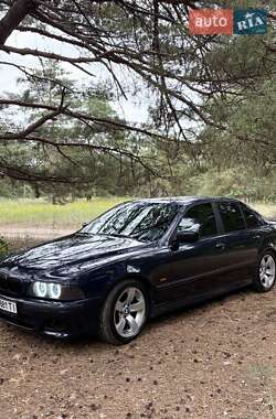 Седан BMW 5 Series 1999 в 