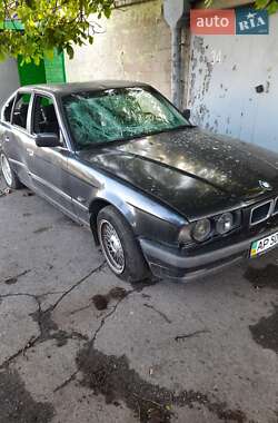 Седан BMW 5 Series 1993 в Запорожье