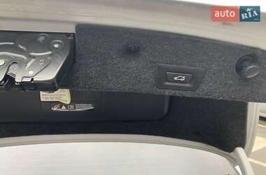 Седан BMW 5 Series 2012 в 