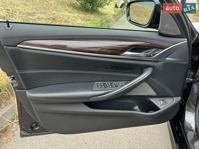 Седан BMW 5 Series 2019 в Киеве фото 15 Седан BMW 5 Series 2019 в Киеве