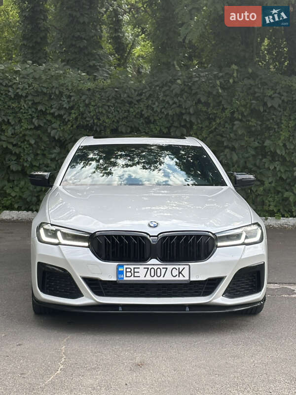 Седан BMW 5 Series 2020 в Южноукраїнську