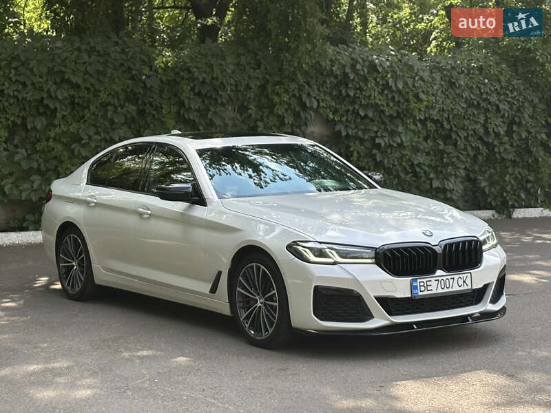 Седан BMW 5 Series 2020 в Южноукраїнську