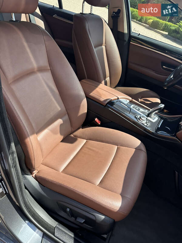 Седан BMW 5 Series 2016 в Киеве