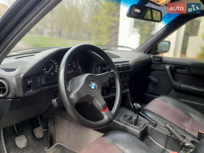Седан BMW 5 Series 1990 в Ивано-Франковске