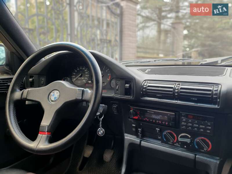 Седан BMW 5 Series 1990 в Ивано-Франковске
