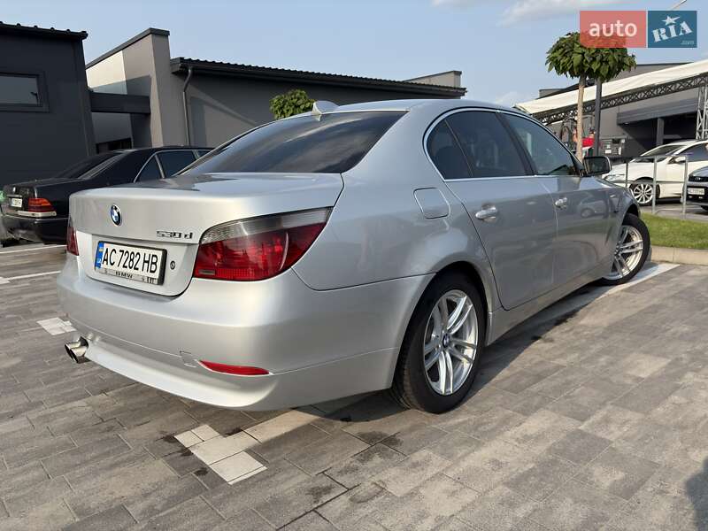 Седан BMW 5 Series 2004 в Луцке