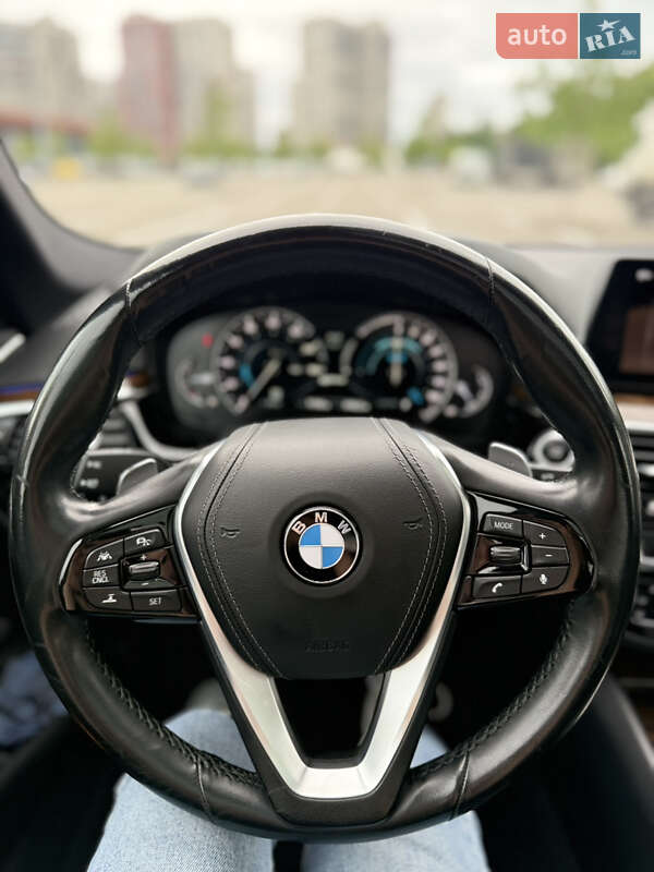 Седан BMW 5 Series 2018 в Києві