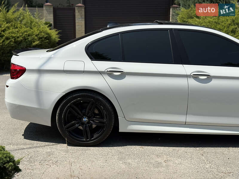 Седан BMW 5 Series 2012 в Дніпрі