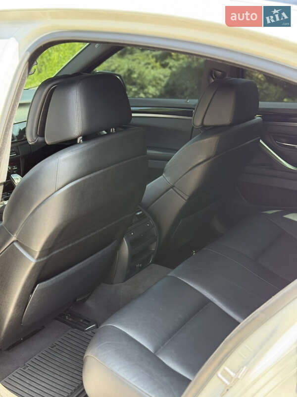 Седан BMW 5 Series 2012 в Дніпрі