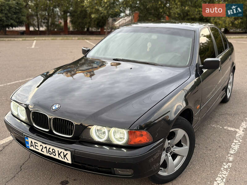 Седан BMW 5 Series 1996 в Кривом Роге