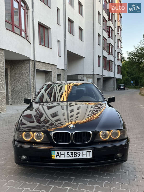 BMW 5 Series 2000