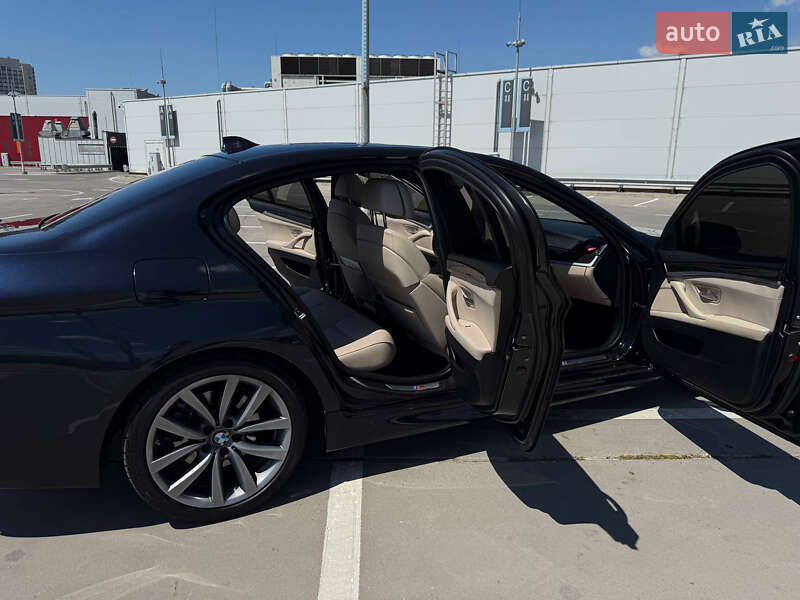 Седан BMW 5 Series 2012 в Киеве