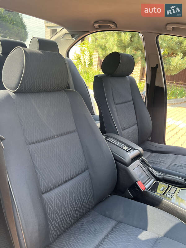 Седан BMW 5 Series 2002 в Чернівцях