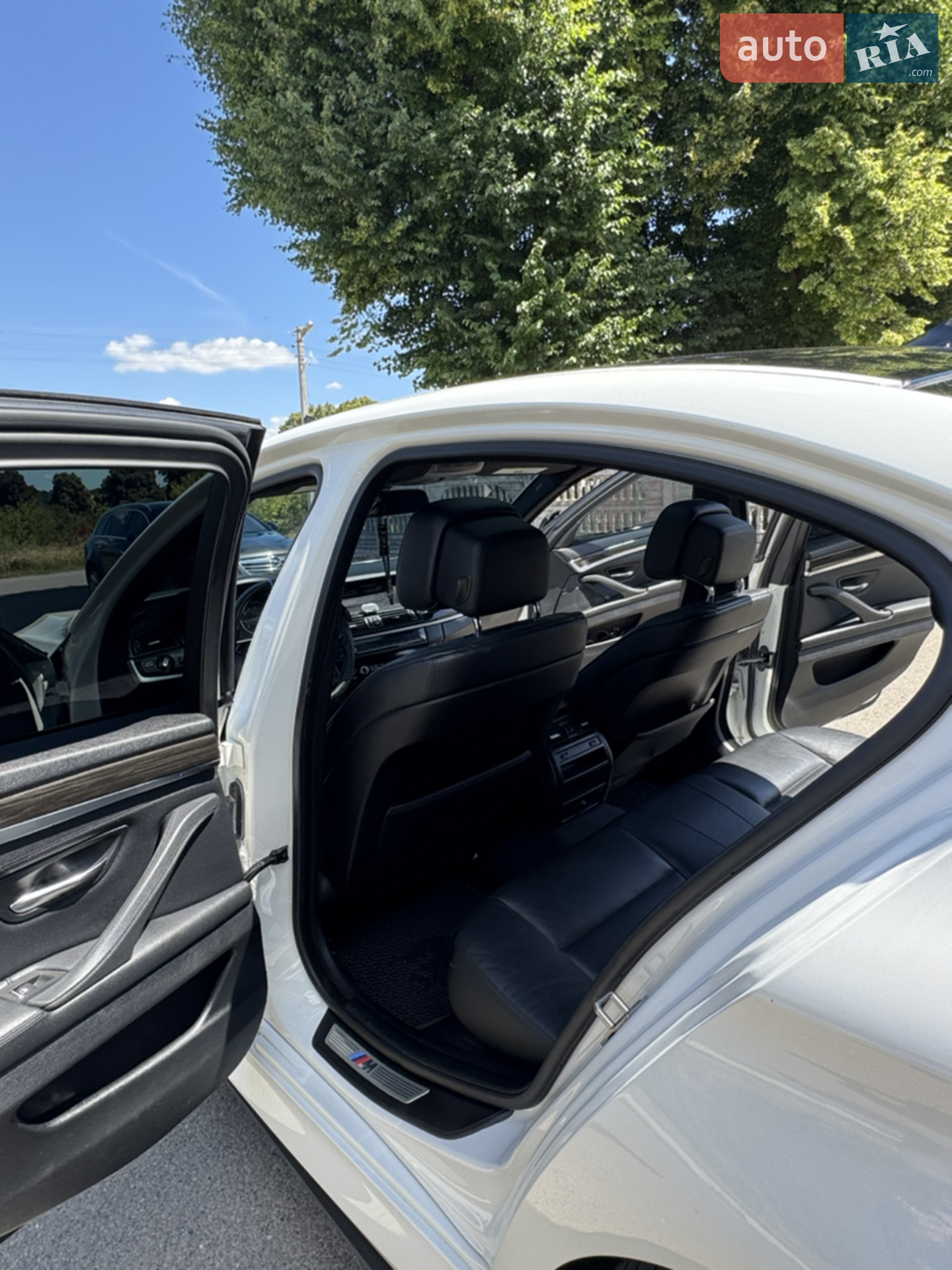 2012 BMW 5er - мініатюра 16