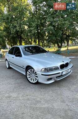 Седан BMW 5 Series 2000 в Ширяєвому
