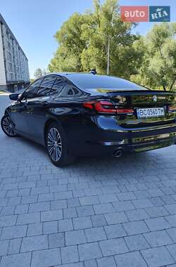Седан BMW 5 Series 2017 в Львове