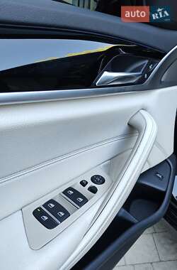 Седан BMW 5 Series 2017 в 