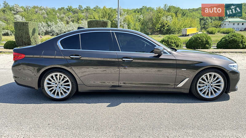 Седан BMW 5 Series 2017 в Дніпрі