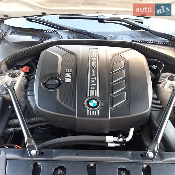 Седан BMW 5 Series 2013 в Калуше