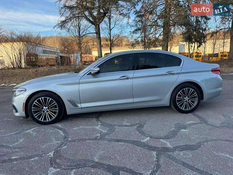 Седан BMW 5 Series 2017 в Киеве