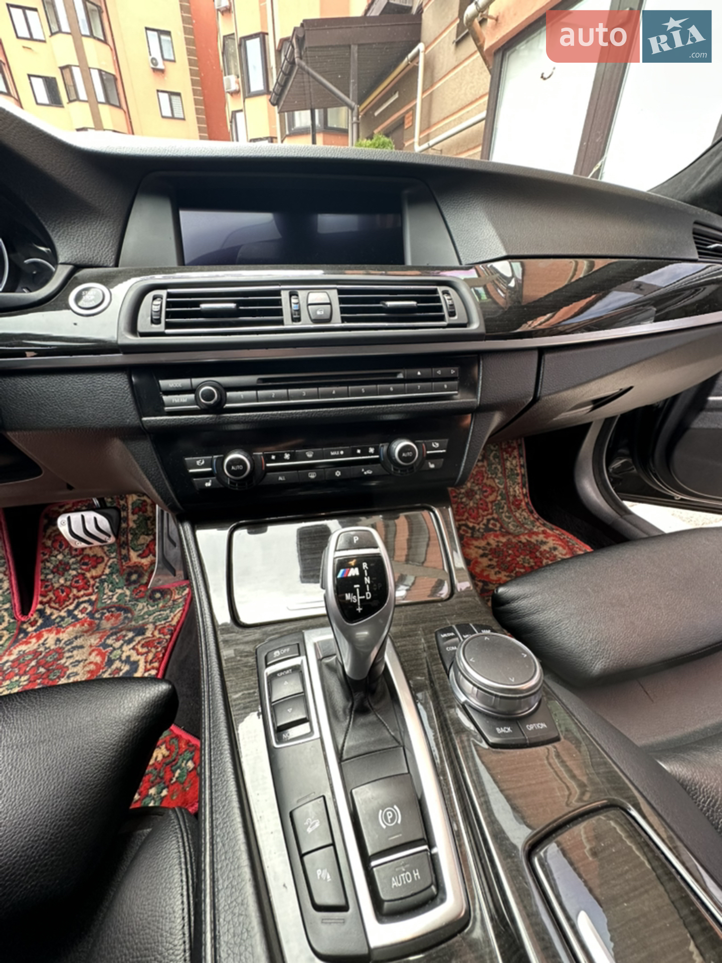 2010 BMW 5er - мініатюра 22