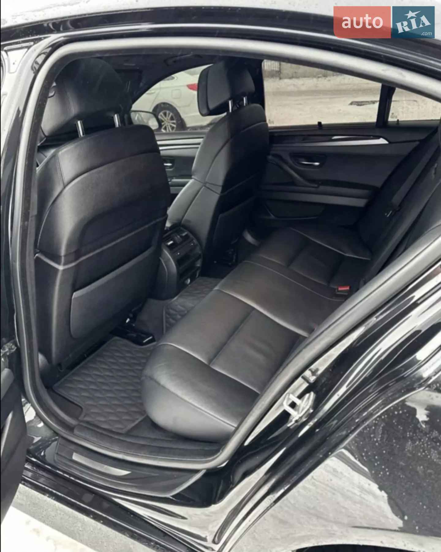 2010 BMW 5er - мініатюра 19