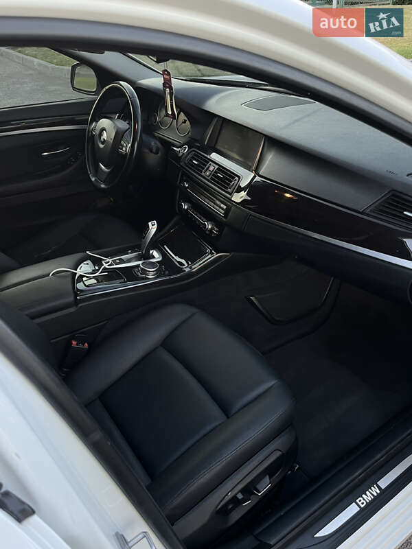 Седан BMW 5 Series 2014 в Львове