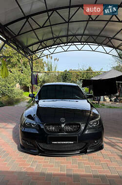 Седан BMW 5 Series 2003 в Измаиле