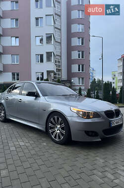 Седан BMW 5 Series 2004 в Львове