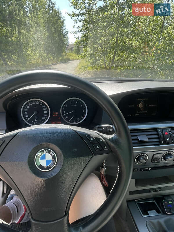Седан BMW 5 Series 2003 в Киеве