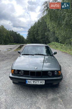 Седан BMW 5 Series 1990 в Ковеле