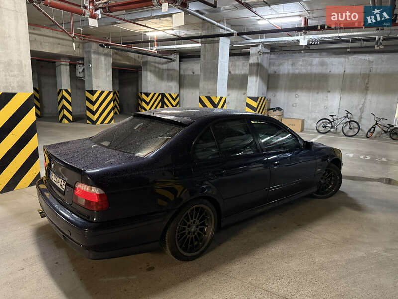 Седан BMW 5 Series 1998 в Харькове