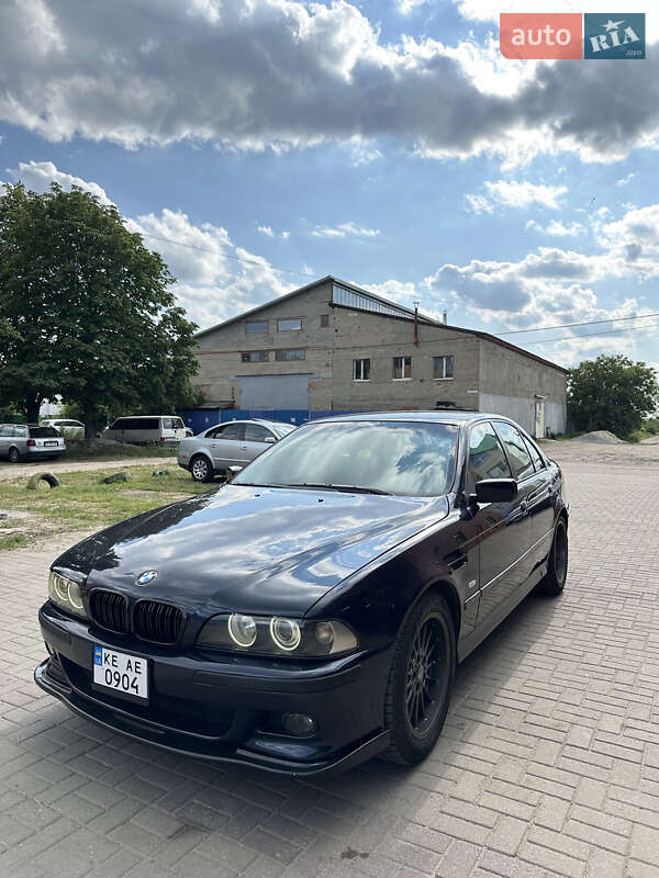 Седан BMW 5 Series 1998 в Харькове