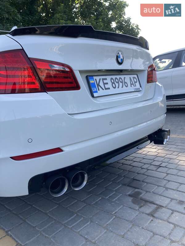 Седан BMW 5 Series 2012 в Каменском
