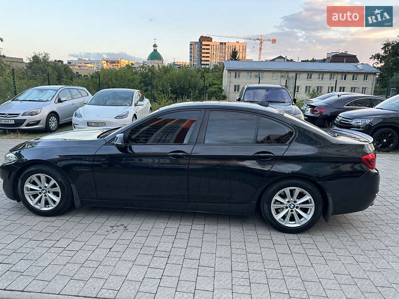 Седан BMW 5 Series 2014 в Львове