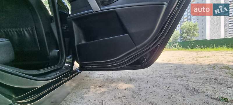 Седан BMW 5 Series 2004 в Киеве фото 25 Седан BMW 5 Series 2004 в Киеве