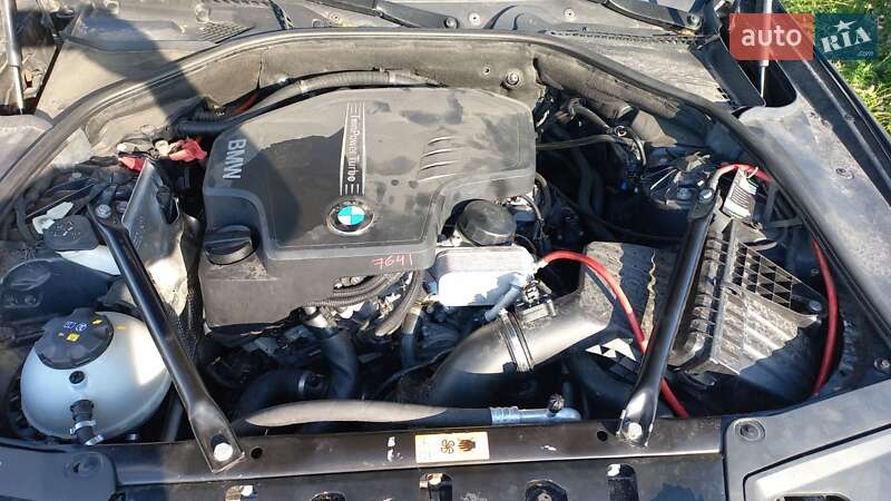 Седан BMW 5 Series 2014 в Нововолынске