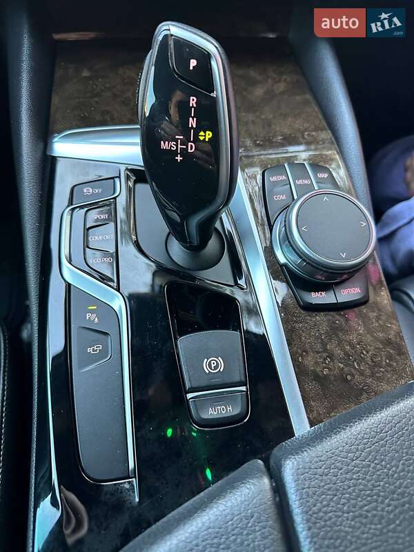 Седан BMW 5 Series 2018 в Львові
