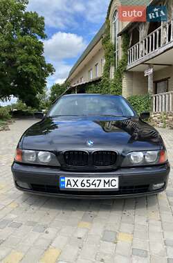 Седан BMW 5 Series 2000 в Харькове