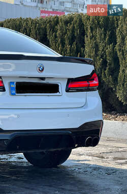 Седан BMW 5 Series 2018 в 