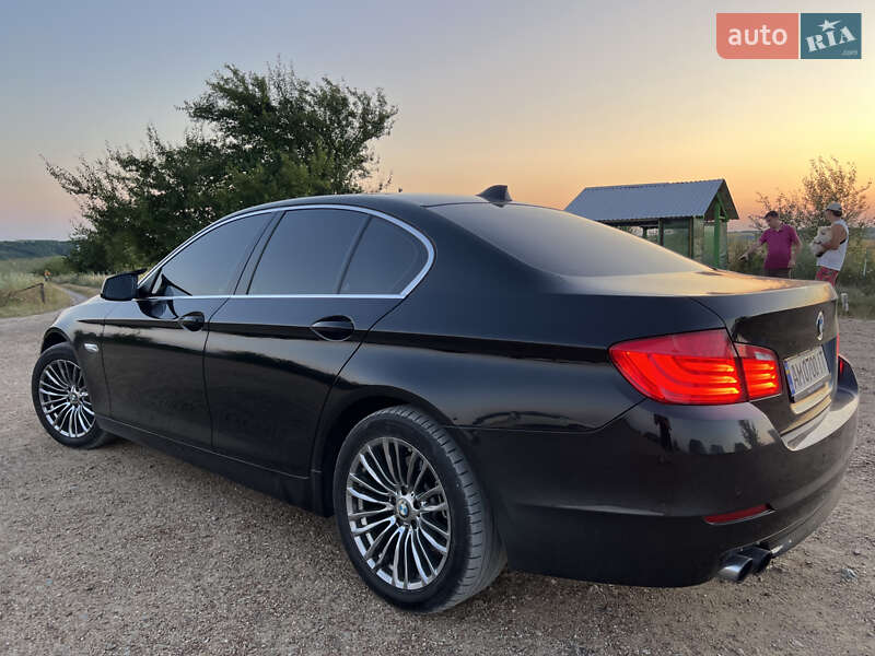 Седан BMW 5 Series 2010 в Києві
