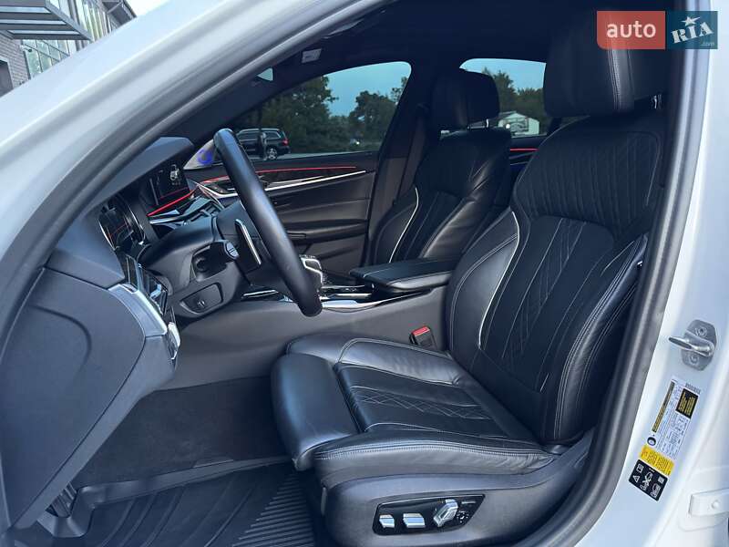 Седан BMW 5 Series 2017 в Тернополе