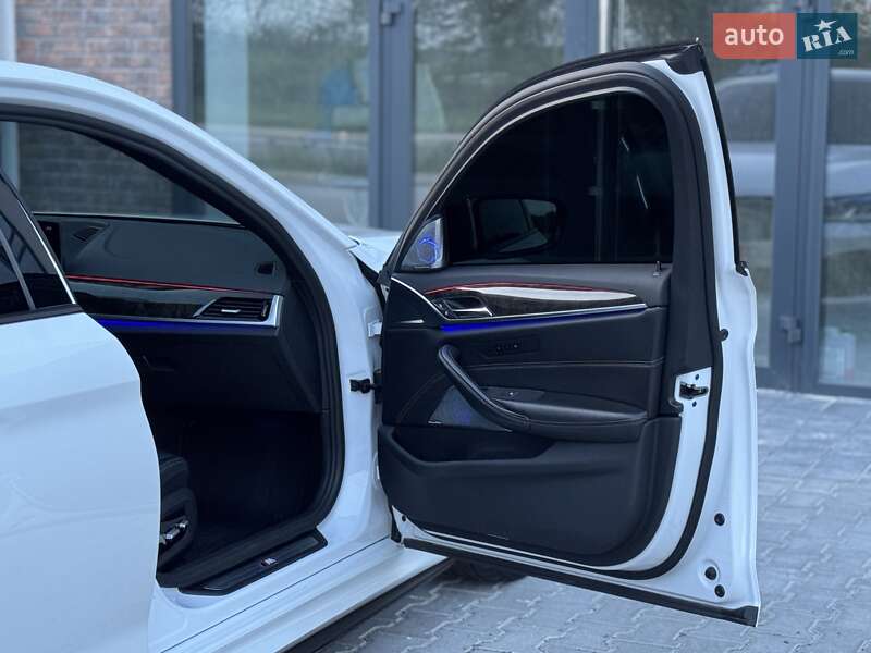 Седан BMW 5 Series 2017 в Тернополе