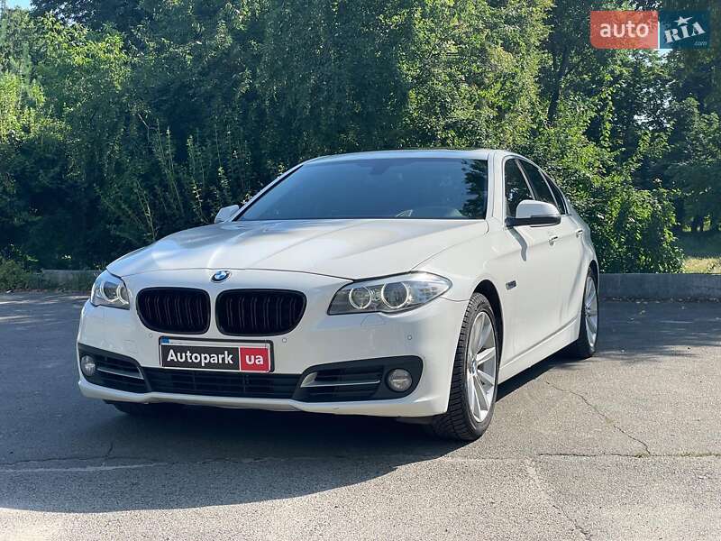 Седан BMW 5 Series 2015 в Києві
