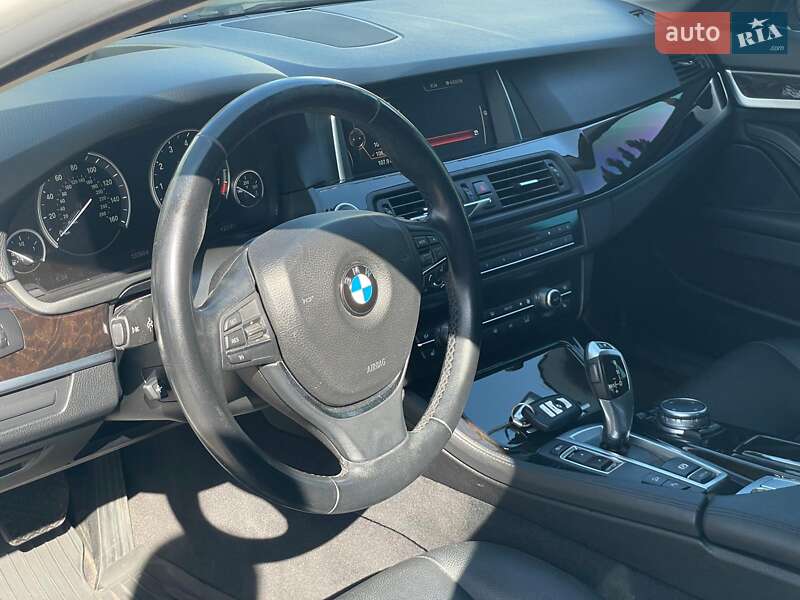 Седан BMW 5 Series 2015 в Києві
