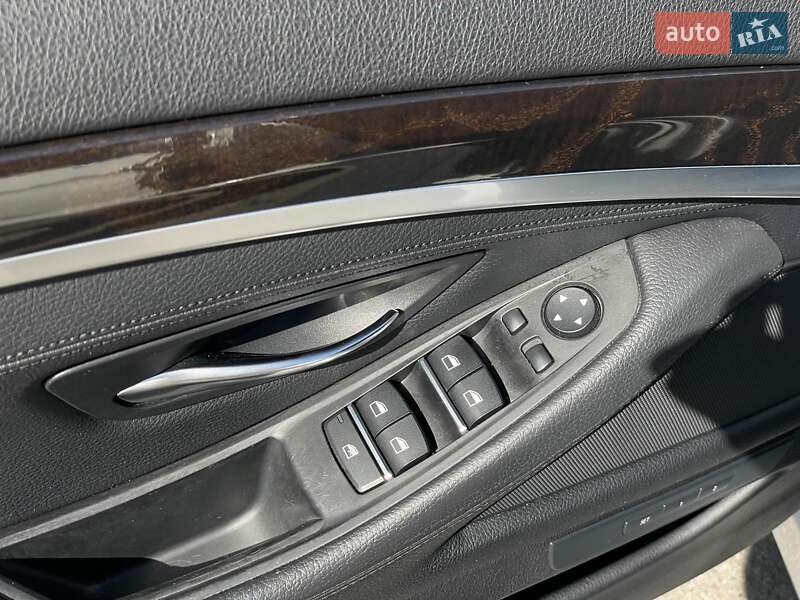 Седан BMW 5 Series 2015 в Києві