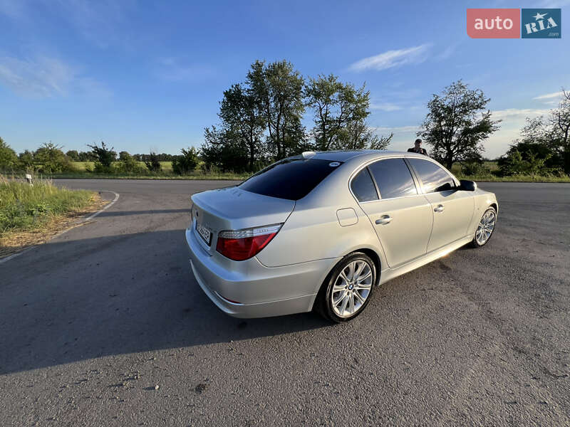 Седан BMW 5 Series 2007 в Калиновке