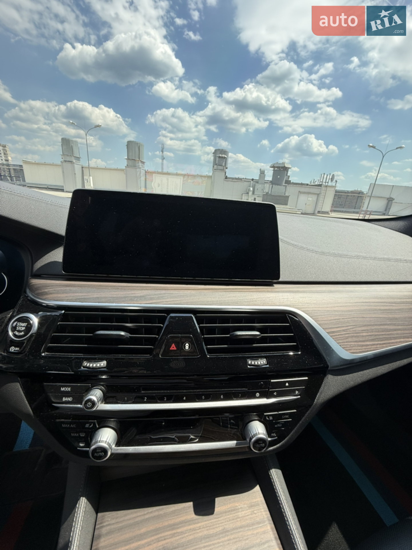 2017 BMW 5er - мініатюра 17