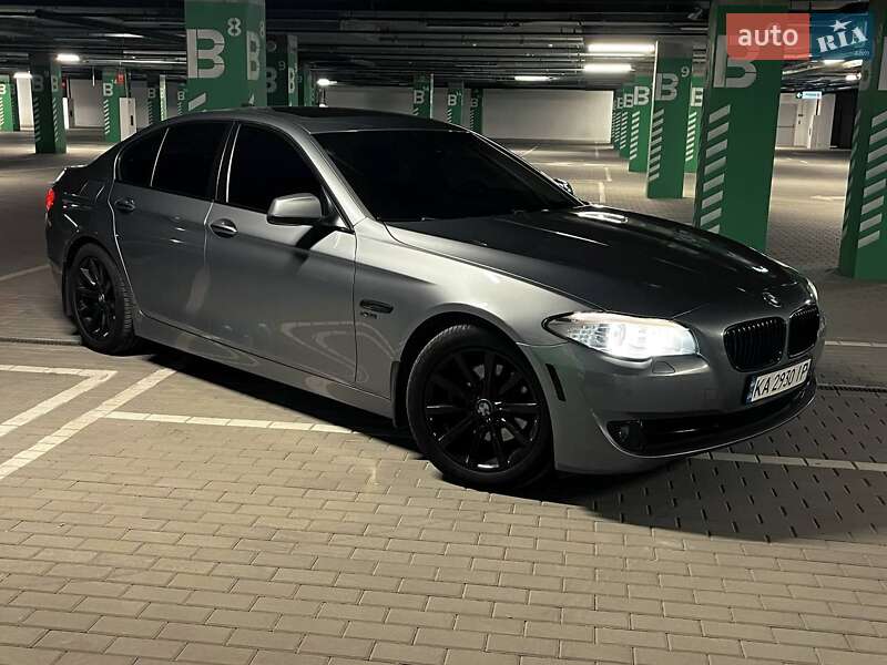 BMW 5 Series 2012