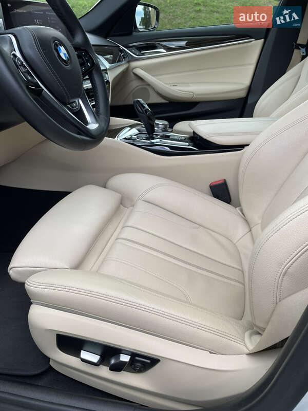 Седан BMW 5 Series 2018 в Киеве